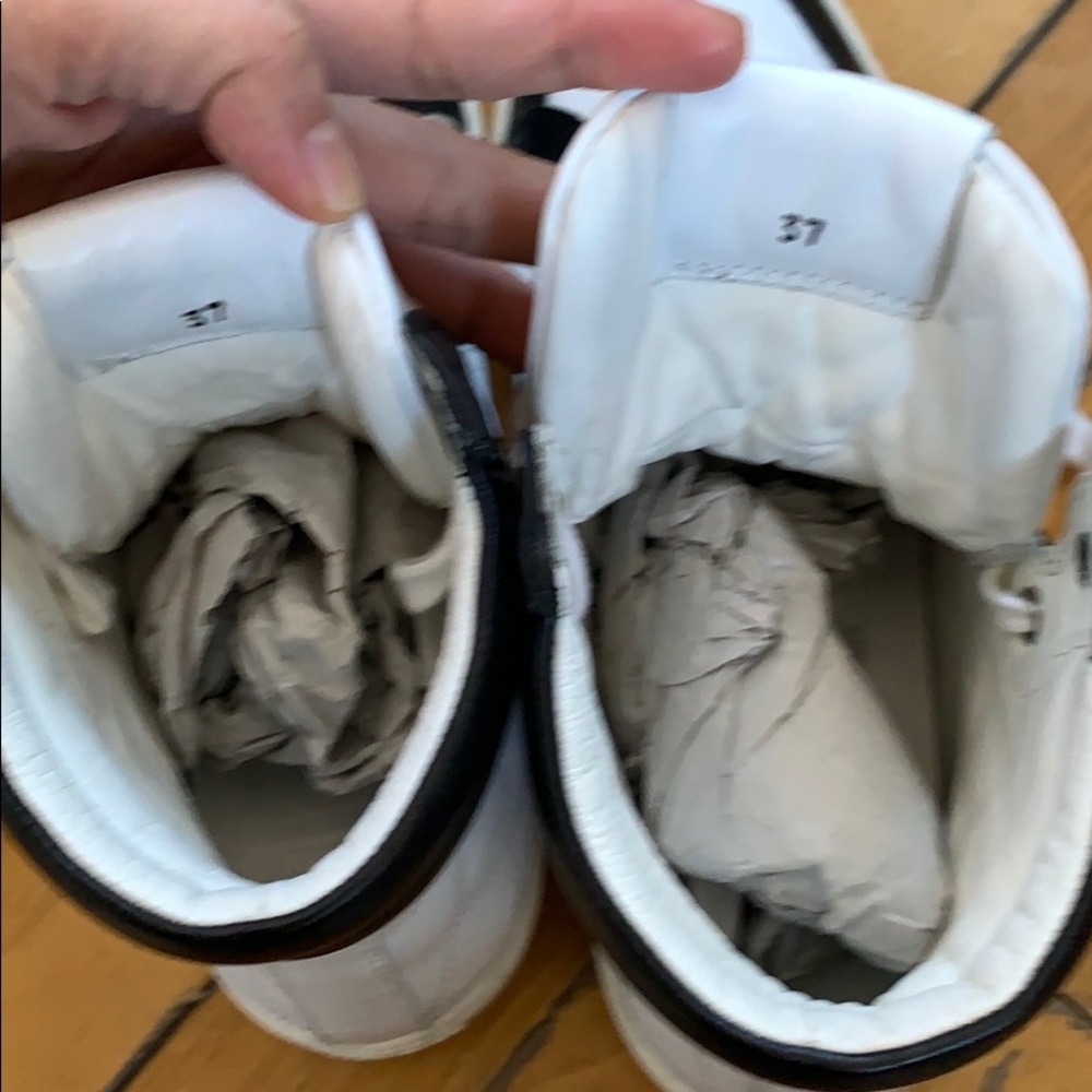 Moncler hi top sneaker in black & white size 37 - Picture 5 of 8
